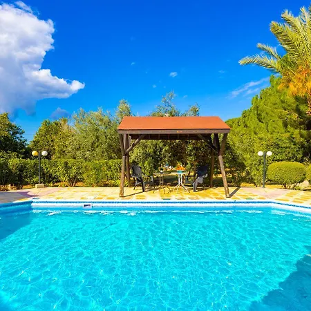 Villa Charoula Ena Polis Exterior photo